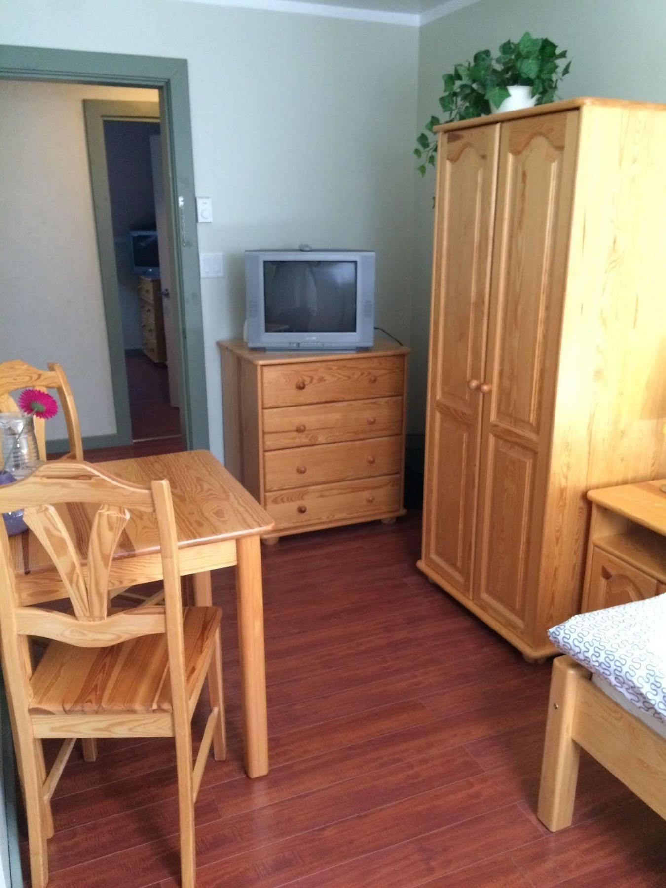 Crowsnest Vineyards Guesthouse Keremeos Exterior foto